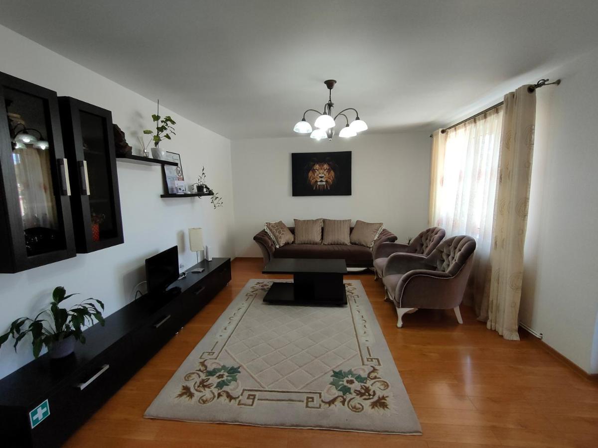 "Apartament"-Casa Genius Ploieşti Eksteriør billede